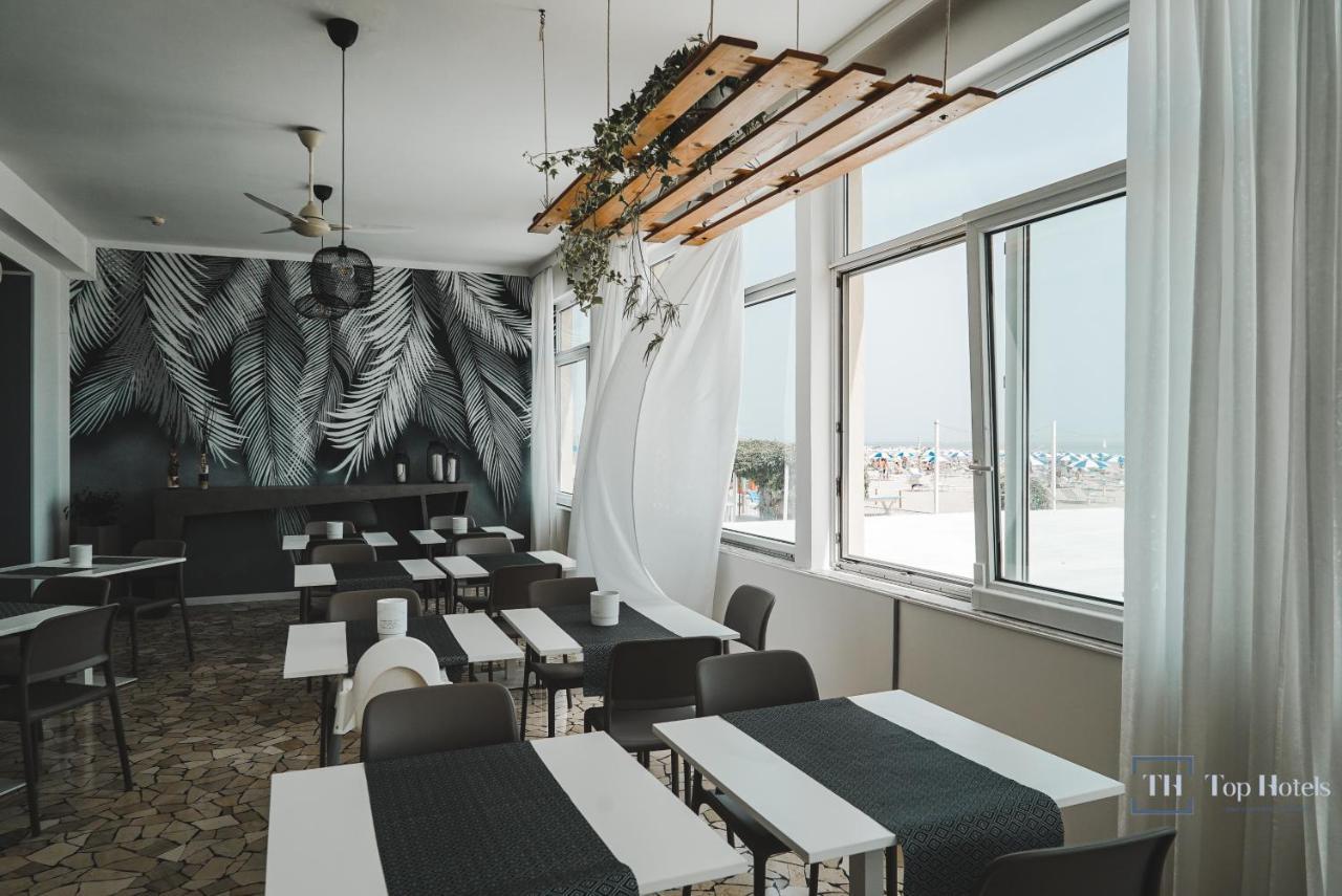 Nautic Beach Hotel Rimini Ngoại thất bức ảnh