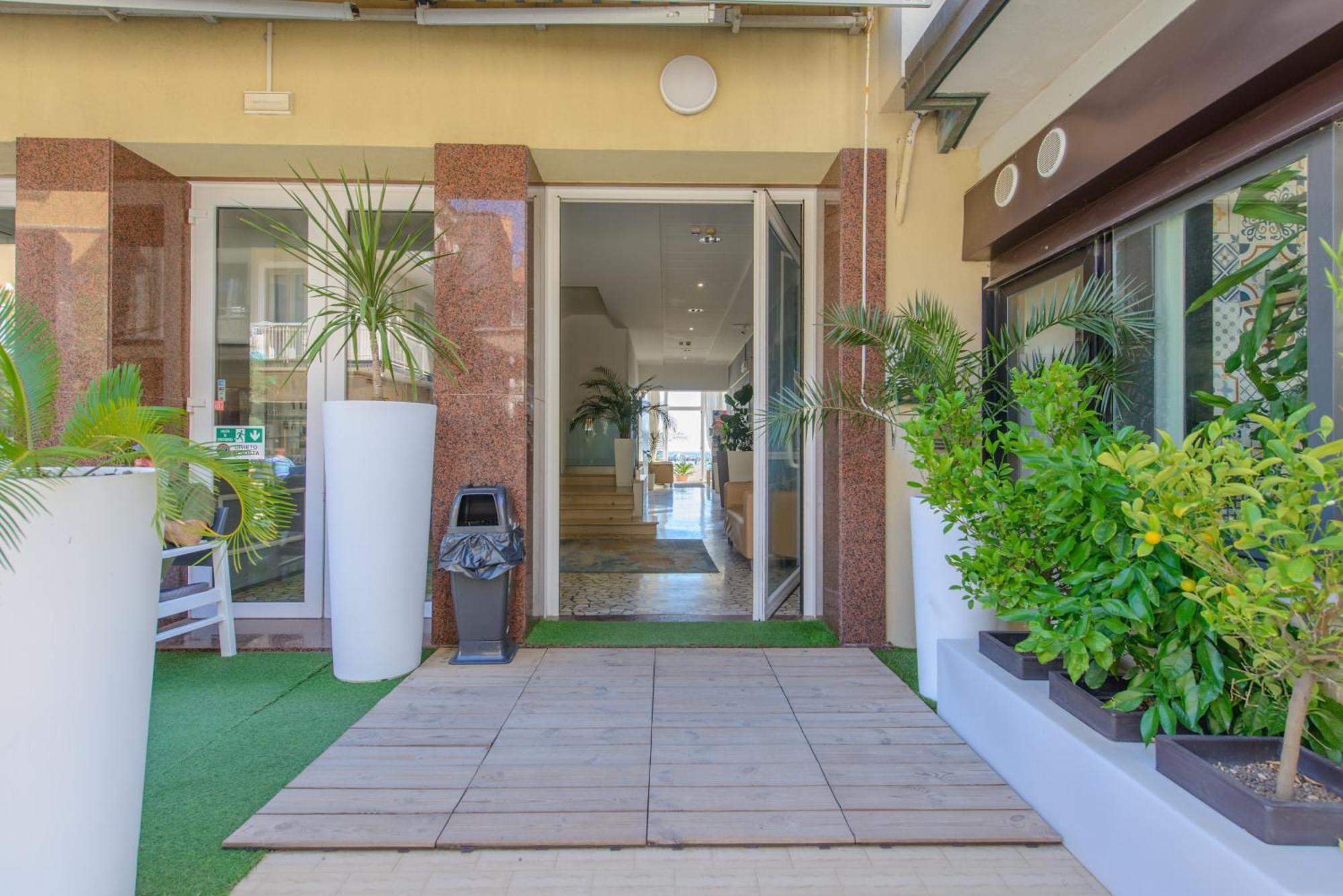 Nautic Beach Hotel Rimini Ngoại thất bức ảnh
