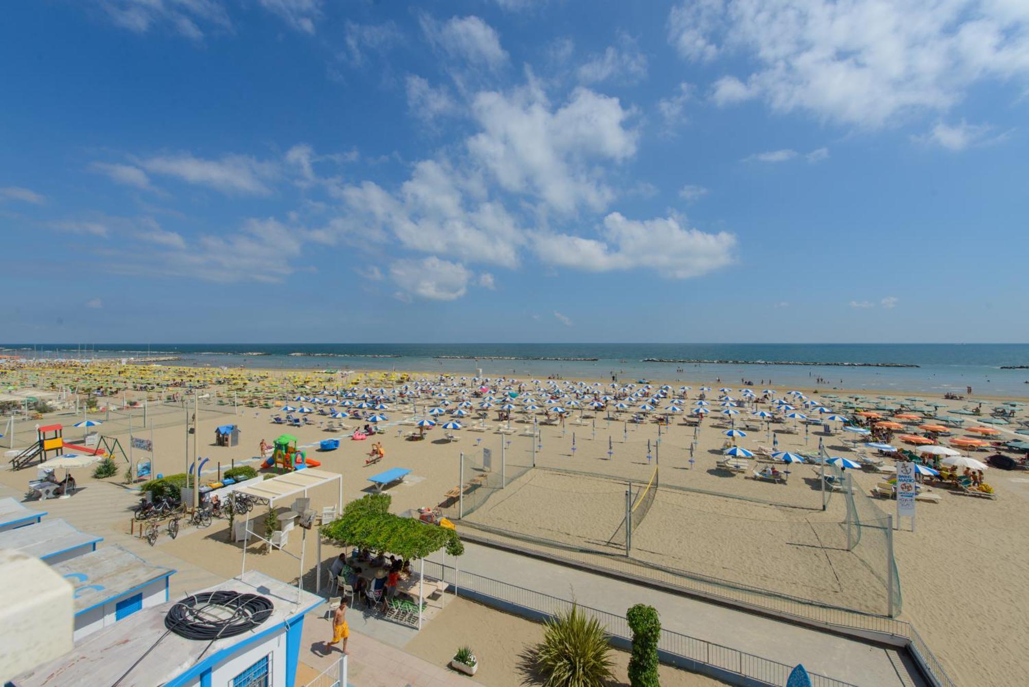Nautic Beach Hotel Rimini Ngoại thất bức ảnh