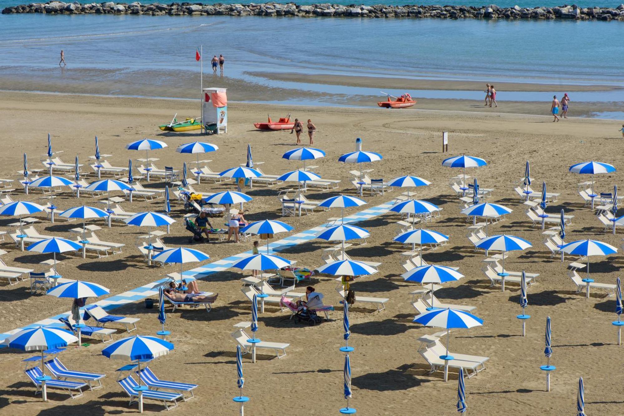 Nautic Beach Hotel Rimini Ngoại thất bức ảnh